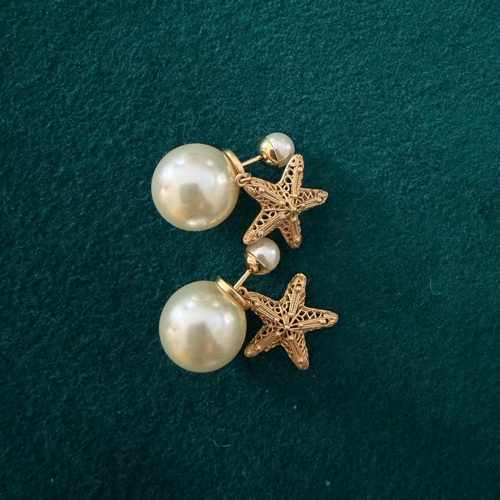 Authentic Christian Dior Gold Starfish Earrings with Pearls (Never worn)